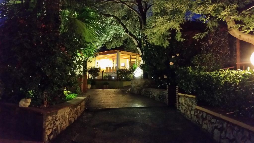 Cala Blanca Villaggio Alberghiero Marina di Camerota Eksteriør bilde